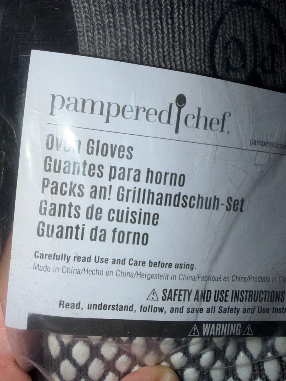 Pampered Chef Oven gloves nwts